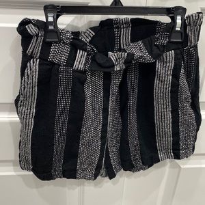 Black SAPPHIRE RED shorts; size M